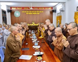Chuyến thăm hỏi của chư tôn đức Thường trực Ban Trị sự 2 miền đông - tây tỉnh Đắk Lắk